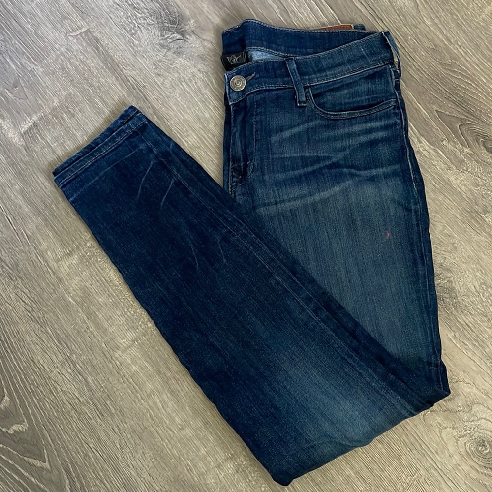Like new true religion jeans